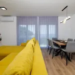 2 Bedroom Beautiful In * Crikvenica