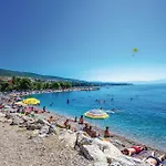 2 Bedroom Beautiful In Crikvenica