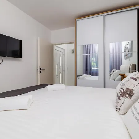 2 Bedroom Beautiful In Crikvenica Sopaljska