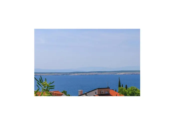 2 Bedroom Beautiful In Daire Crikvenica