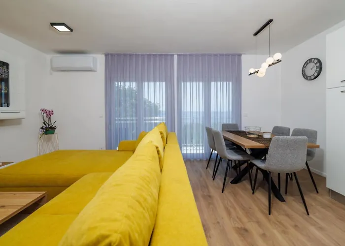 2 Bedroom Beautiful In Crikvenica * Crikvenica