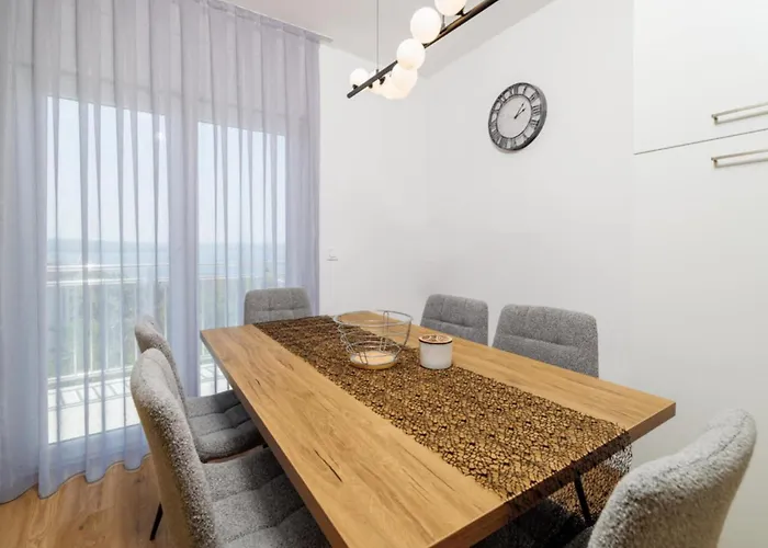 Apartamento 2 Bedroom Beautiful In Crikvenica