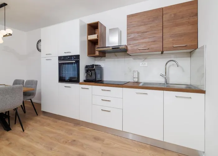 2 Bedroom Beautiful In Crikvenica Apartamento *