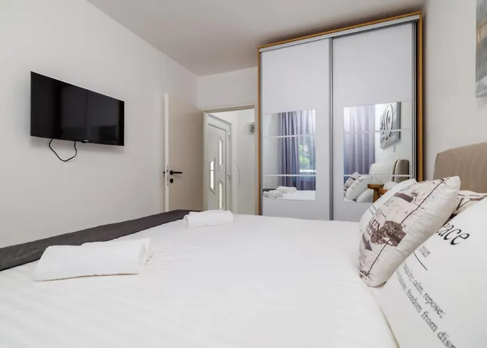 2 Bedroom Beautiful In Crikvenica Crikvenica