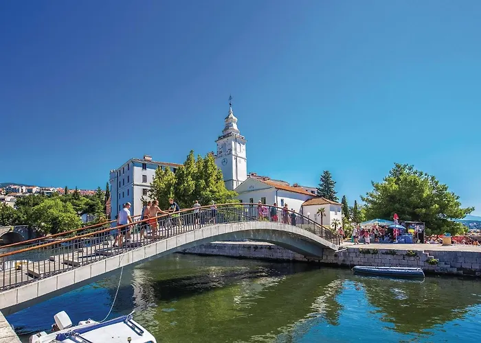 2 Bedroom Beautiful In Crikvenica